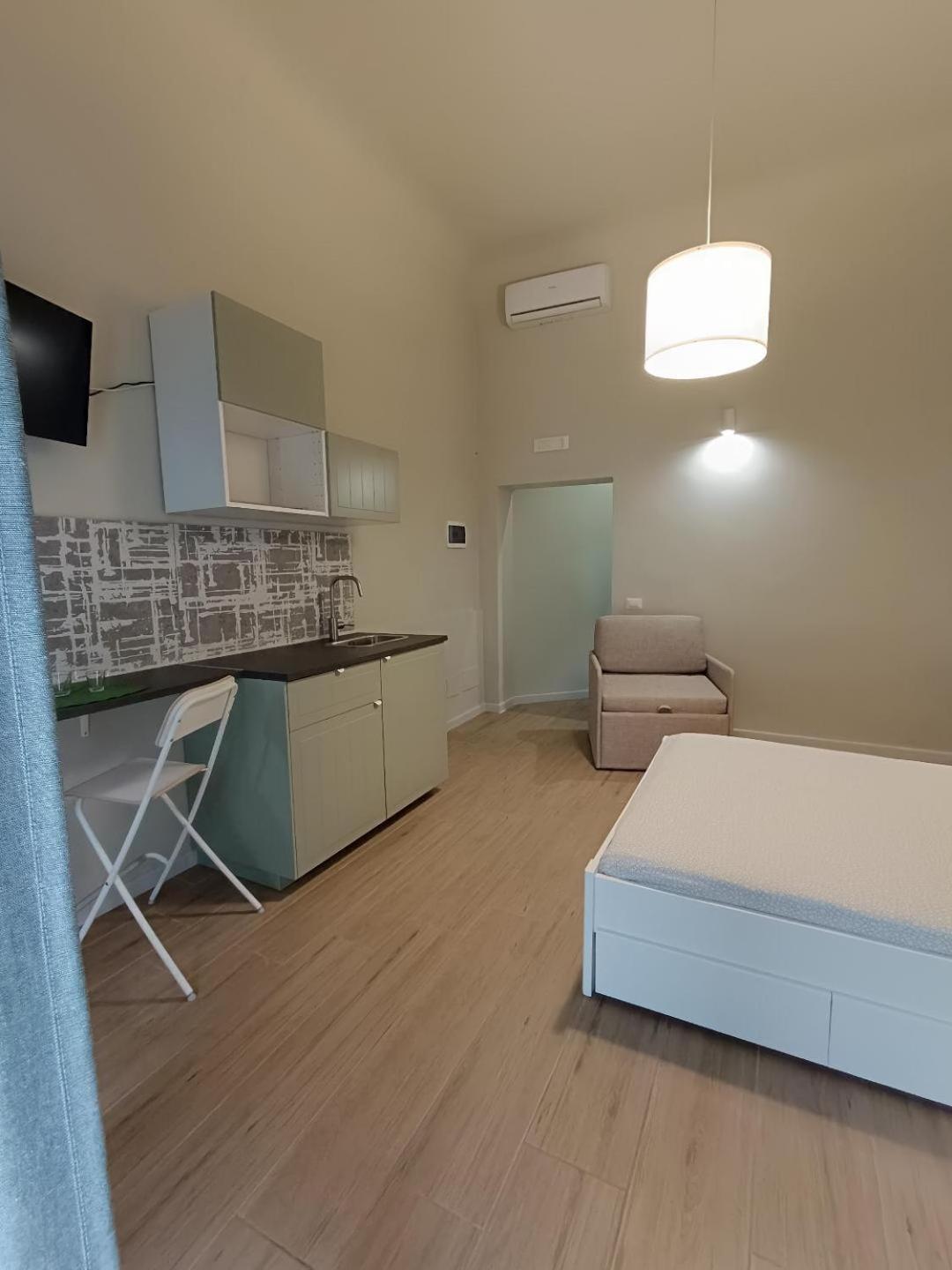 Simply House In Bari Twin Apartment ภายนอก รูปภาพ