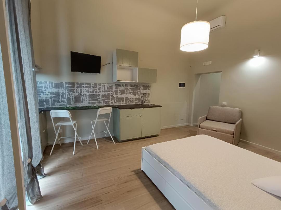 Simply House In Bari Twin Apartment ภายนอก รูปภาพ