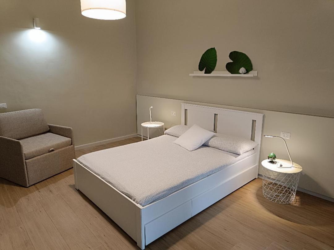 Simply House In Bari Twin Apartment ภายนอก รูปภาพ